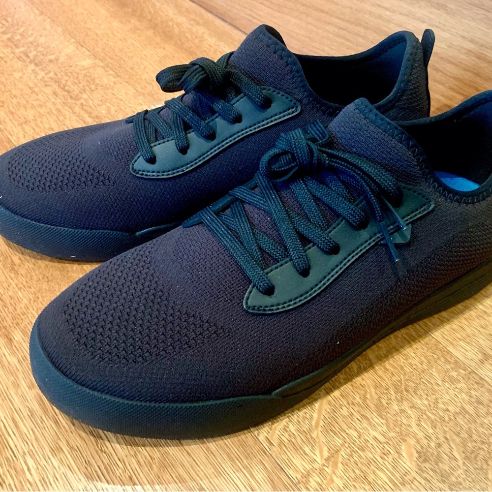 SOLD Vessi Weekend men's sneakers